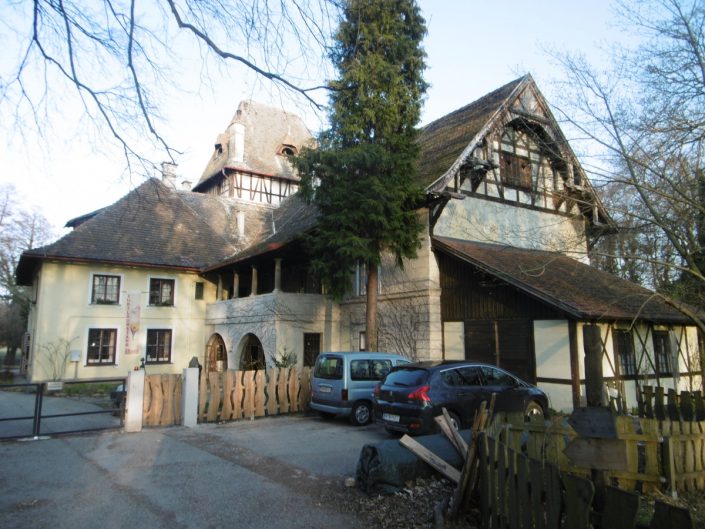 Umbau Waldorfschule Schönau – Seitenansicht des Gebäudes