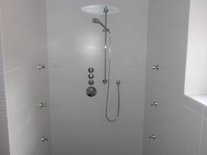 Umbau Einfamilienhaus Biedermannsdorf – Neugestaltung der Dusche