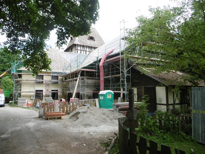 Umbau Waldorfschule Schönau – Gesamtansicht während des Umbaus