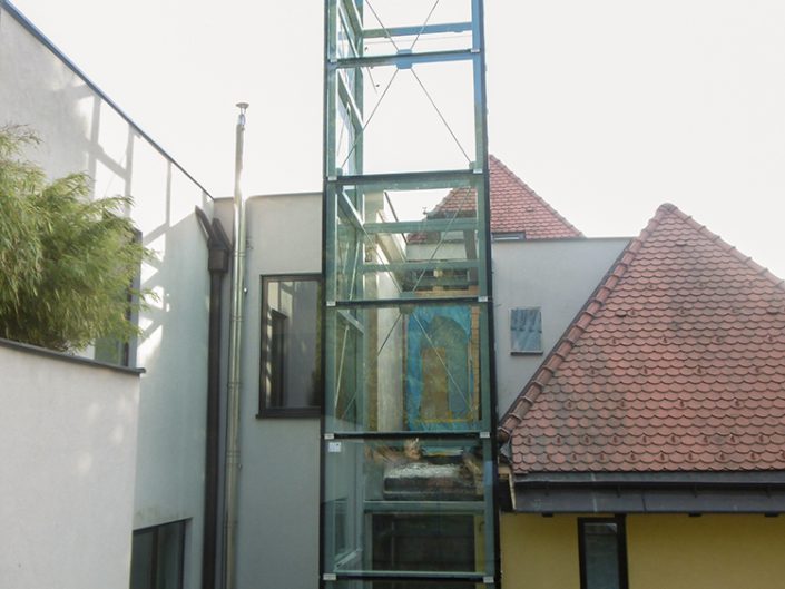 Altbauwohnung in Hernals – Ansicht des Aufzugs