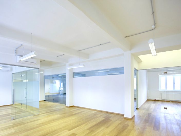 Bürohaus in der Niederhofstraße – Großzügige Loftbüros